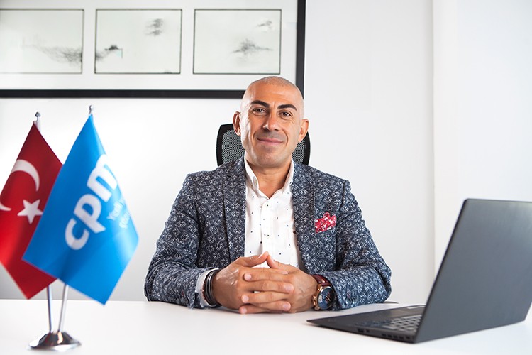 Geleneksel yönetim rafa kalkıyor