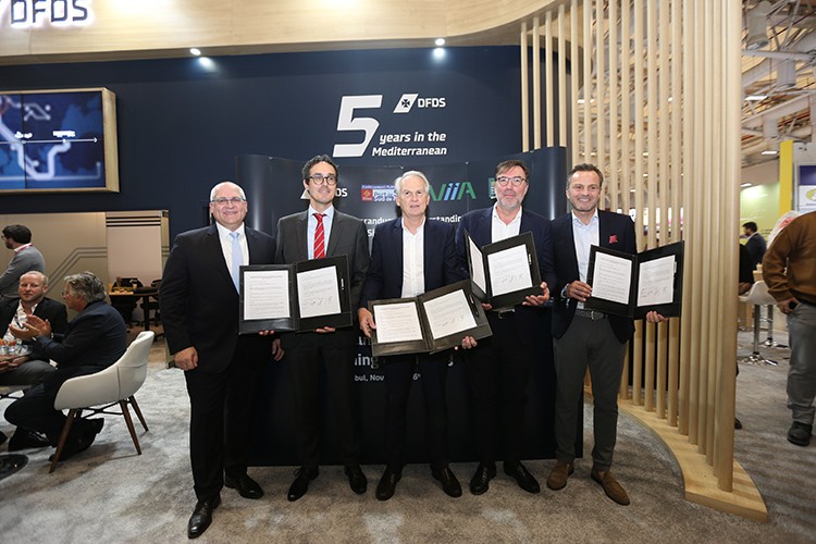 Türkiye'yi K. Avrupa'ya bağlayacak uzlaşı belgesi imzalandı