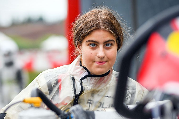 F1 Akademi için Yarışacak