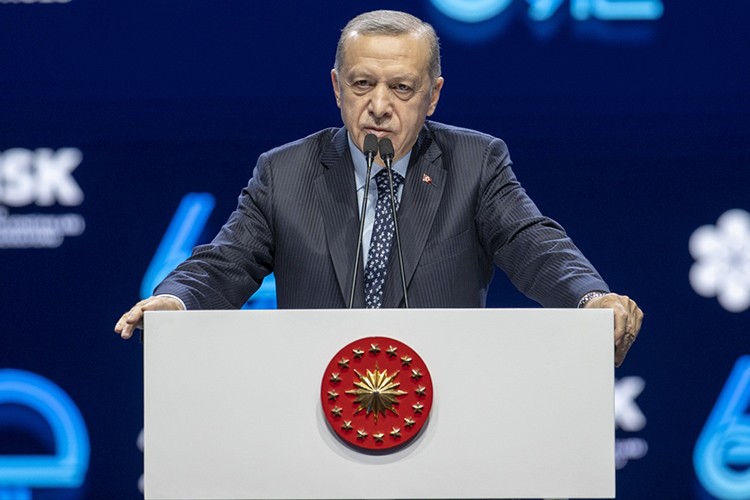 "Kaderimiz artık birilerinin elinde değil"