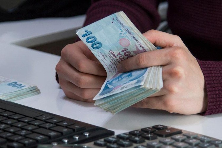 Kısa çalışma ödeneği uzatıldı.