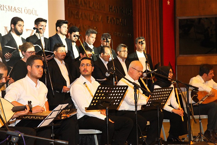 Fatih Türk müziğine doyacak