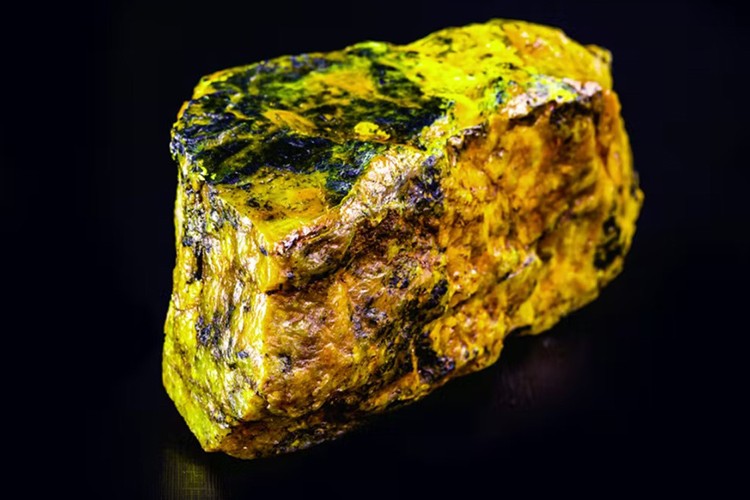 Nükleer enerji yatırımları uranyum talebini artırıyor