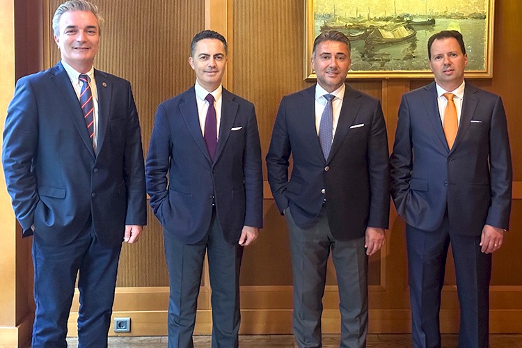 Tekne sahipleri yurt dışına yöneliyor