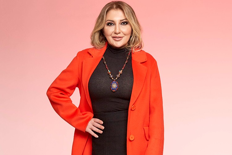 Elvan Gaye Elvan'dan yarim kalan aşklara yeni bir şarki!