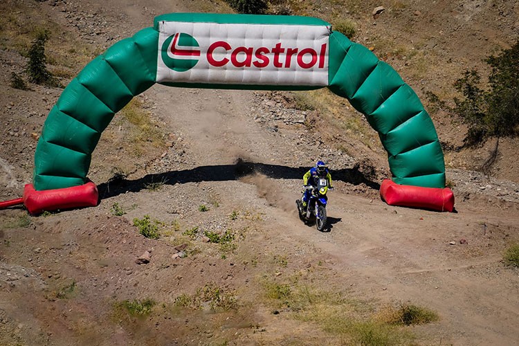 Bir kez daha limitleri zorlayan performansın yanında