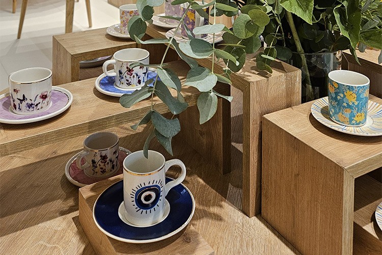 Porselen koleksiyonları göz kamaştırdı