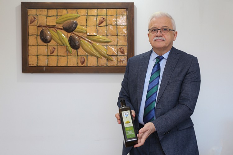 Bur-Bel zeytinleri altın suyuna dönüştü