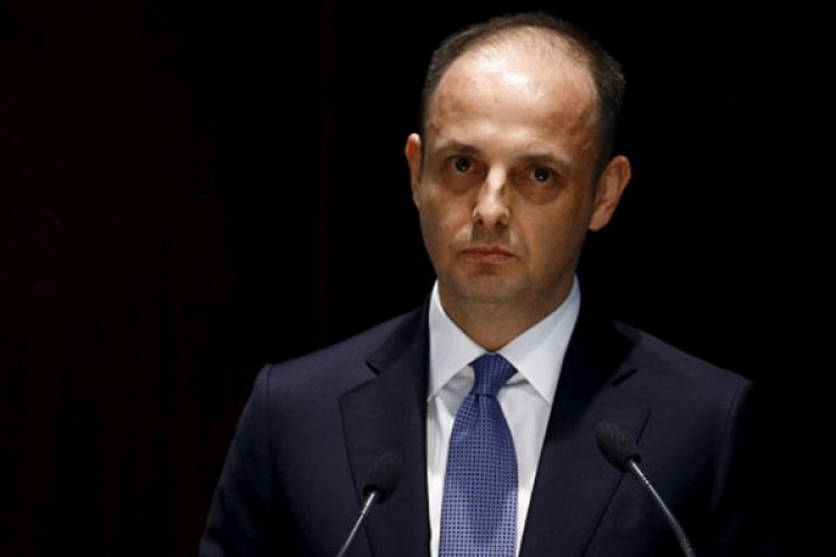 Agresif politika şart!