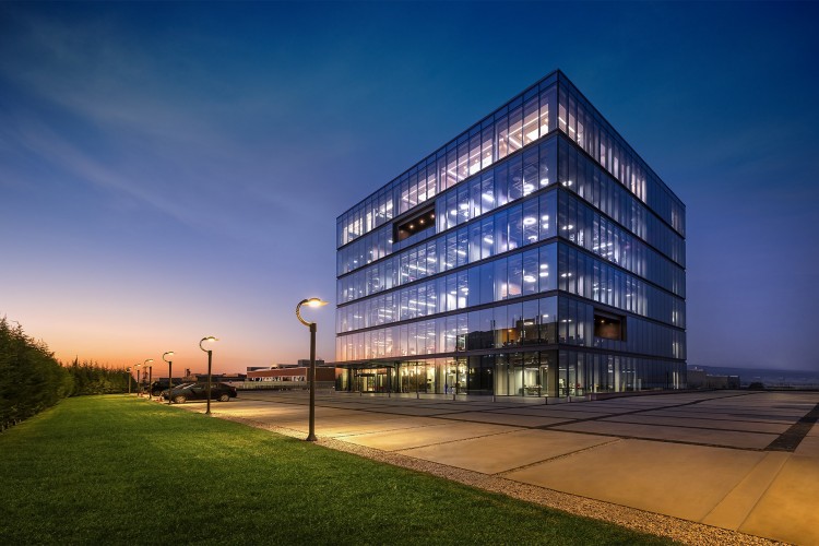 ETi, #DünyaSaati ile Geleceğe Zaman Kazandırıyor