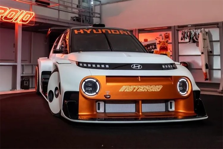 Hyundai yeni konsept otomobili INSTEROID'i tanıttı