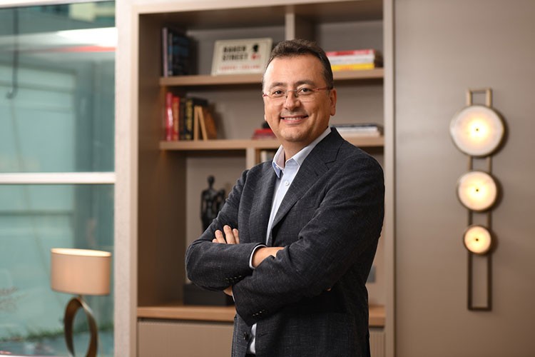 Ekibini güçlendirerek büyümeye devam ediyor