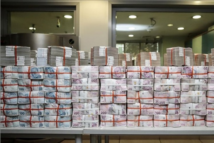 Bankaların kredi hacmi 8 trilyon 777,1 milyar lira oldu