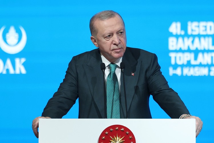 "Komşumuz Suriye'nin yeniden ayağa kalkması önceliğimizdir"