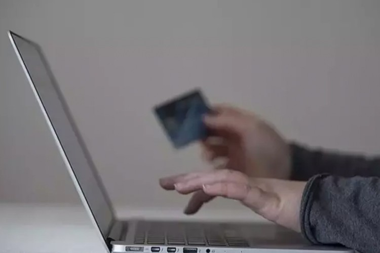 İnternetten dolandırıcılık reklamlarına neşter