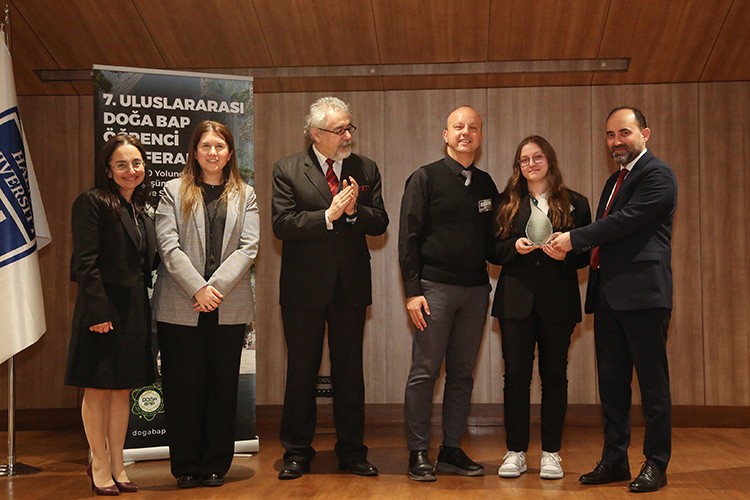 Doğa Koleji Öğrencileri Doğa BAP'ta geleceğin çözümlerini sahneye taşıdı