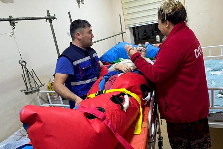 Hayaller gökyüzüne uçtu