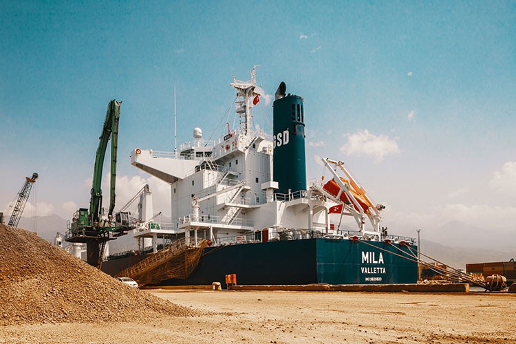 İki yeni gemi siparişi anlaşması daha imzaladı