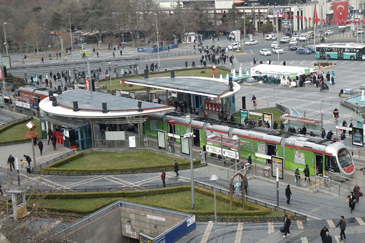 Kayseri'de tramvayların elektrik giderine "rüzgar" çözümü