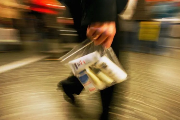 Avrupa havalimanlarında 100 ml sıvı sınırlaması neden geri döndü?