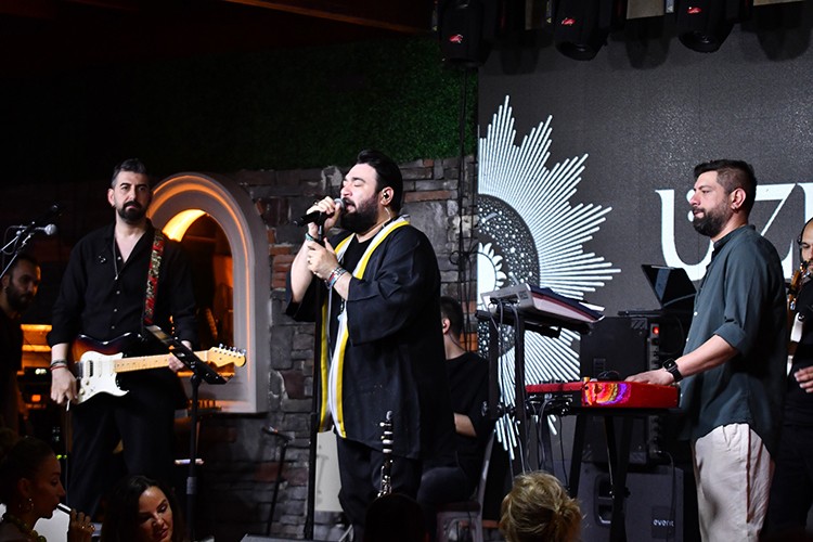 Üzüm Kızı'nda Sakiler'den müzik ziyafeti