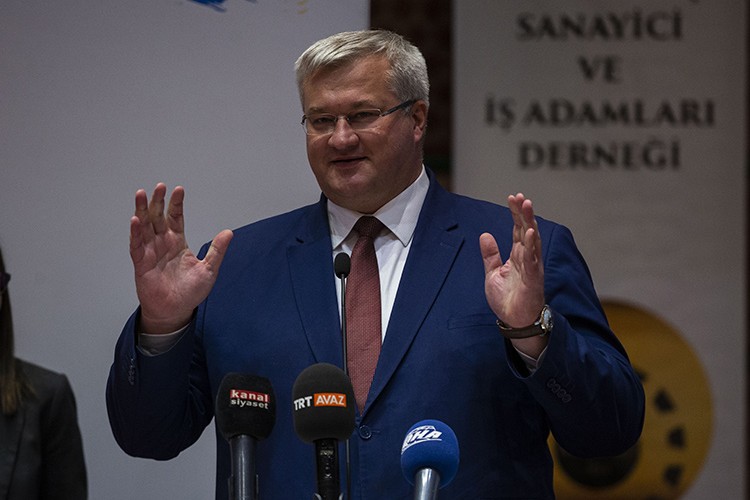 Ukrayna'dan 2 milyon turist