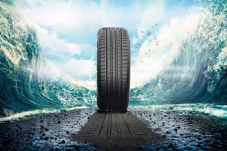 Petlas'tan Prestige Sport'a özel