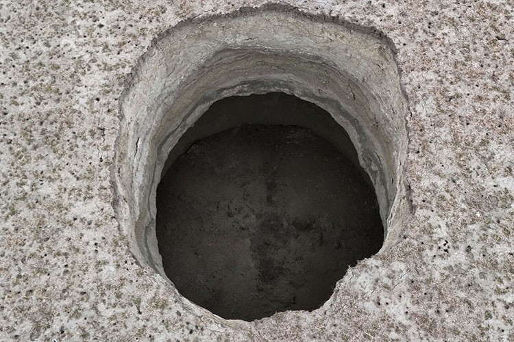 Konya'da 25 metre derinliğinde obruk oluştu