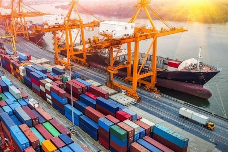 Sanayi ihracatı temmuzda 52,2'ye yükseldi