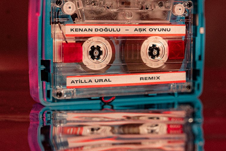 Yeni remix'iyle yazı karşılayacak