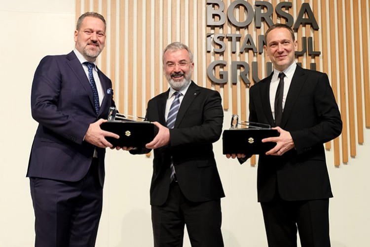 Borsa İstanbul'da gong Koleksiyon Mobilya için çaldı