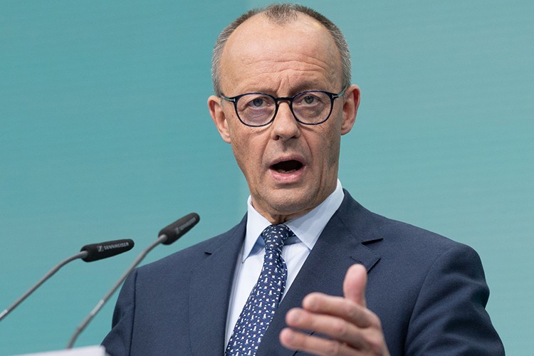 "Avrupa dijital alanı ABD ve Çin'e kaptırmamalı"