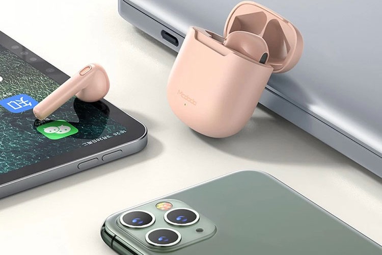 Cep aksesuarları pembeye boyandı