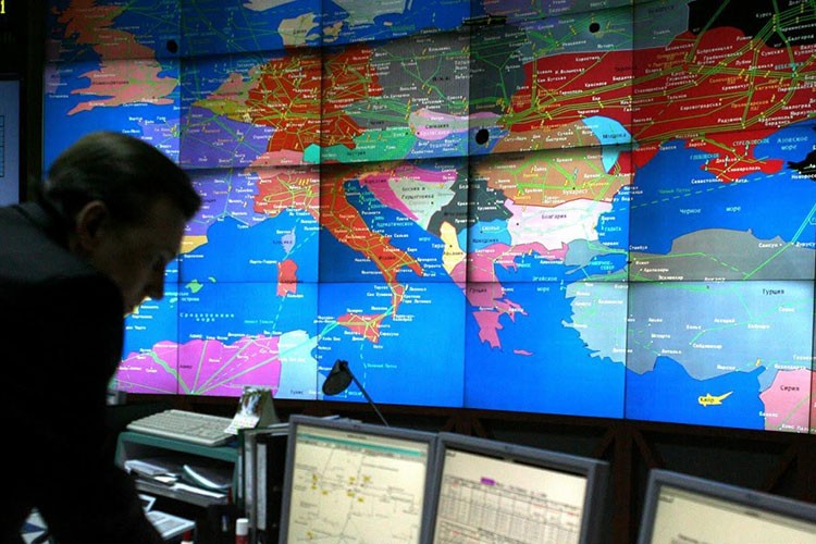 Ambargo savaşı şiddetini artırıyor