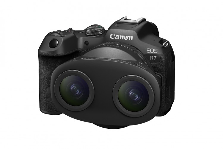 Canon, en yeni EOS VR Sistemi lensi RF-S 3.9mm F3.5 STM DUAL FISHEYE ile çekim deneyimini çeşitlendiriyor
