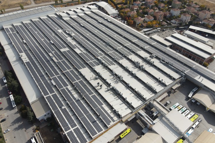 MAN Türkiye, fabrikasında kullandığı elektriğin %45'ini güneşten alacak