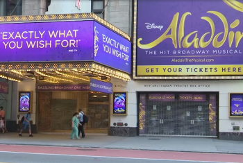Broadway gelecek kışa kadar kapalı